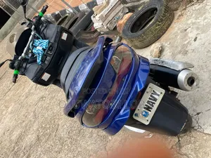 Suzuki Burgman 2012 Blue