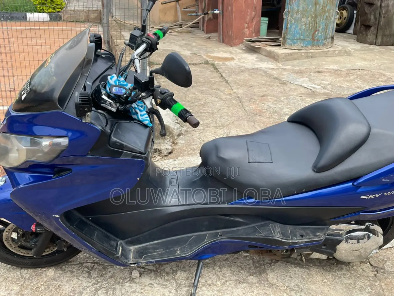 Suzuki Burgman 2012 Blue