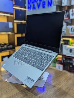 Laptop Lenovo IdeaPad 330S 8GB Intel Core i5 SSD 256GB