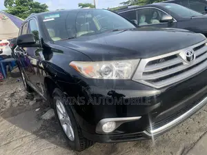 Toyota Highlander Limited 2012 Black