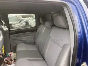 Toyota Tacoma PreRunner V6 4dr Double Cab 6.1 ft. SB (4.0L 6cyl 5A)