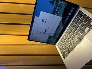 Laptop Apple MacBook Air 2024 M3 13-inch 16GB Apple M3 SSD 512GB