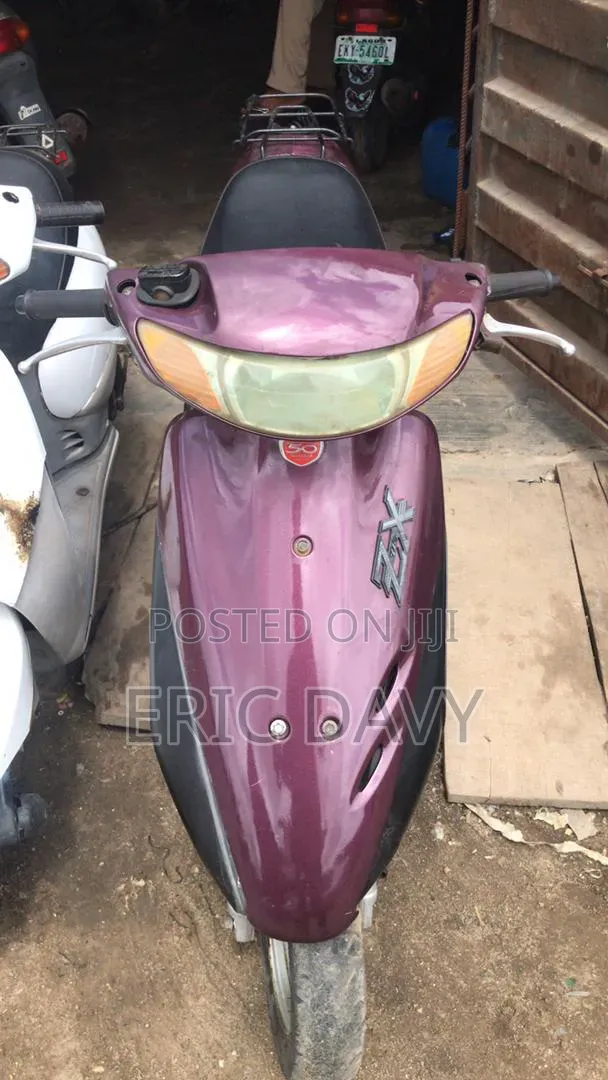 Honda 2013 Red