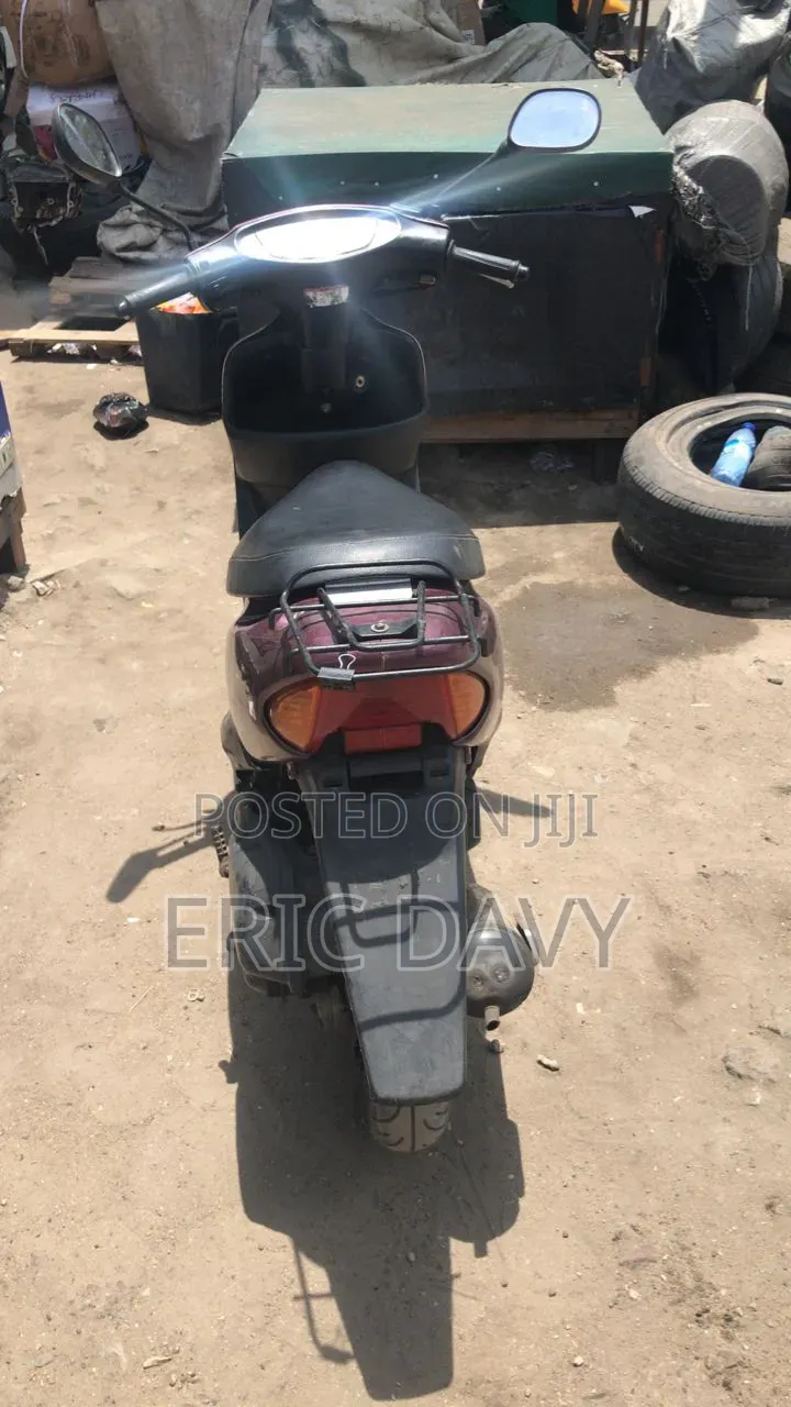 Honda 2013 Red