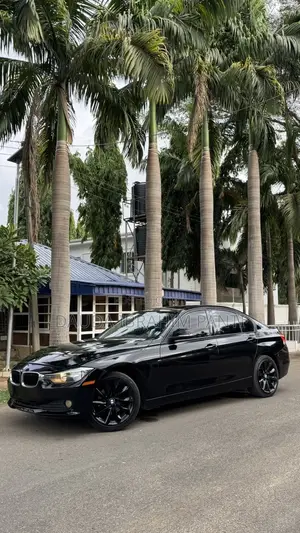 BMW 320i 2013 Black