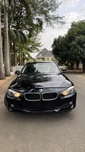 BMW 320i 2013 Black