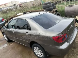 Toyota Corolla LE 2005 Gray