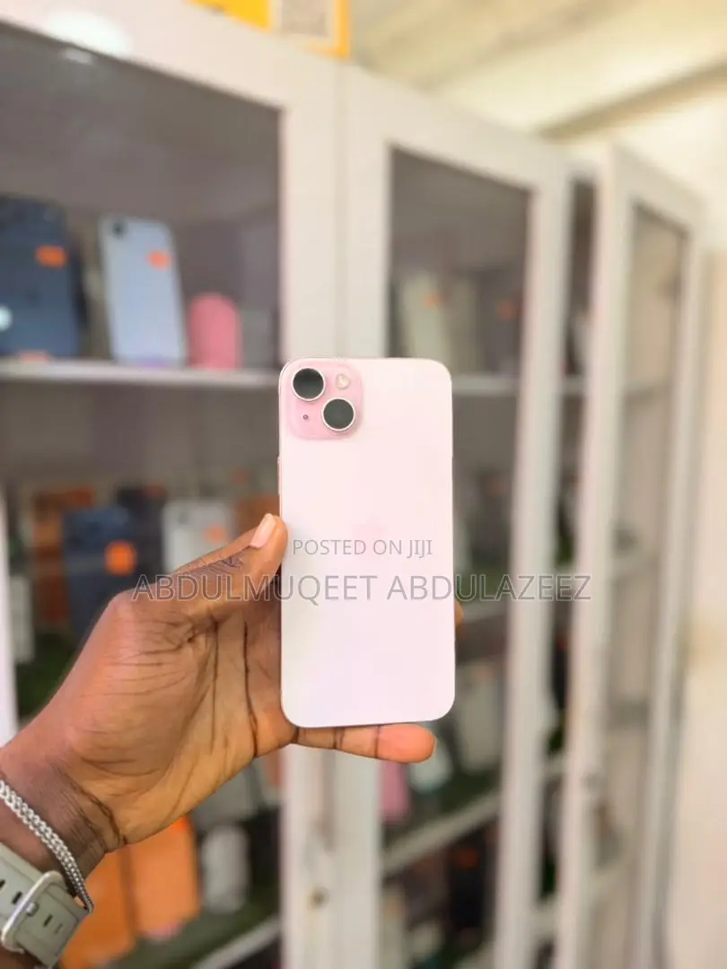 Apple iPhone 15 Plus 128 GB Pink