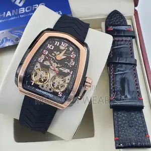 Handboro Luxury Wristwatch Comes With Extra Strap