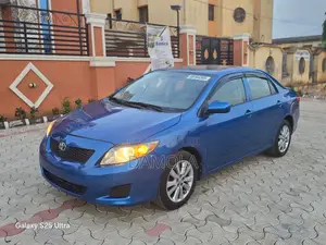 Toyota Corolla 2010 Blue