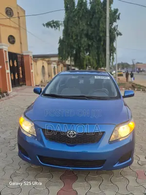Toyota Corolla 2010 Blue