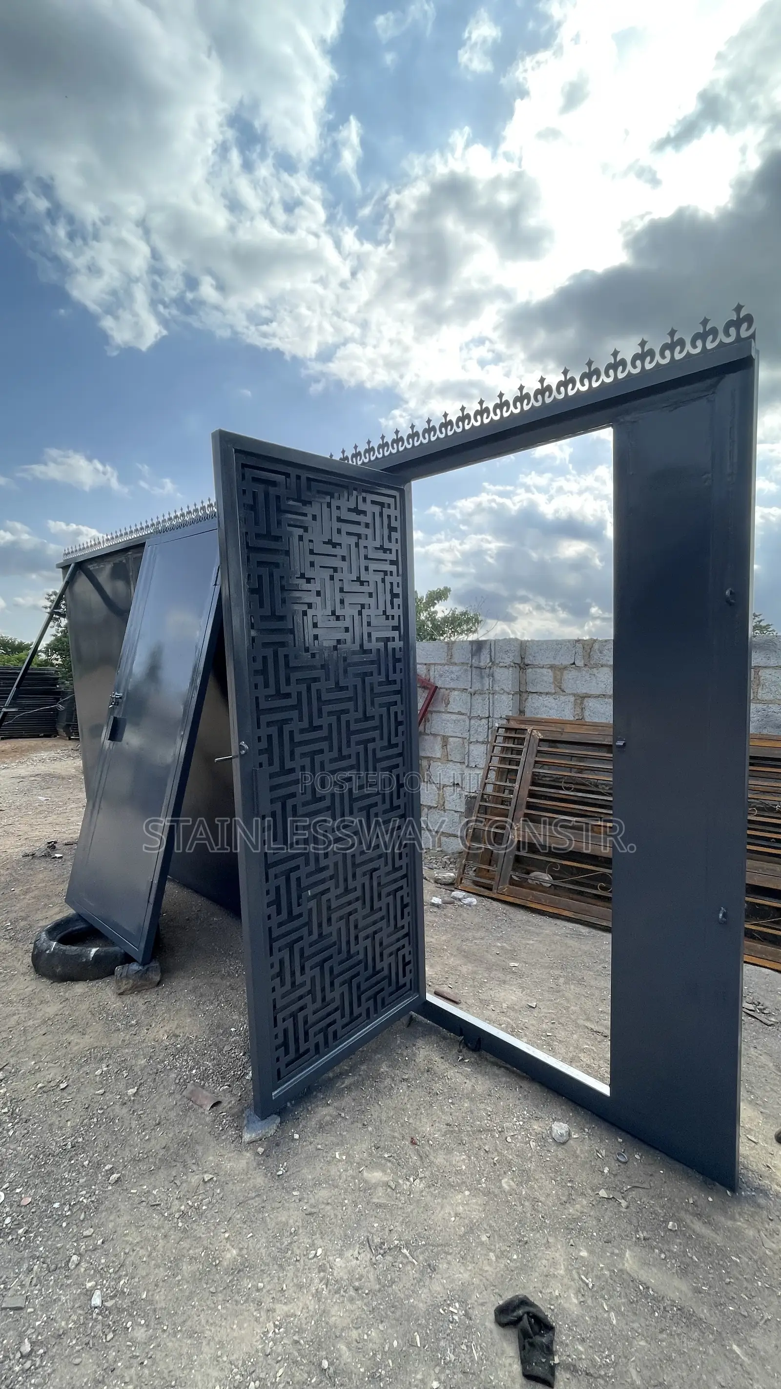 Lasercut Rolling Grey Gate