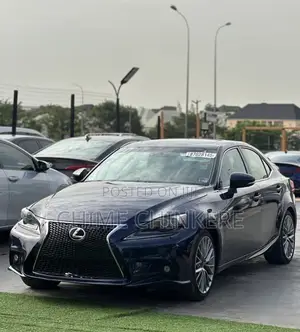 Lexus IS 250 4WD 2014 Blue