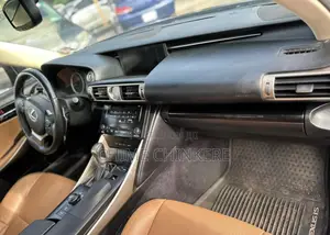 Lexus IS 250 4WD 2014 Blue