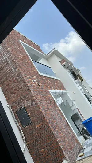 5bdrm Duplex in Warri Delta State for sale