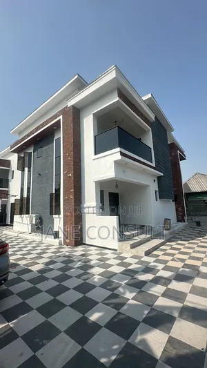 5bdrm Duplex in Warri Delta State for sale