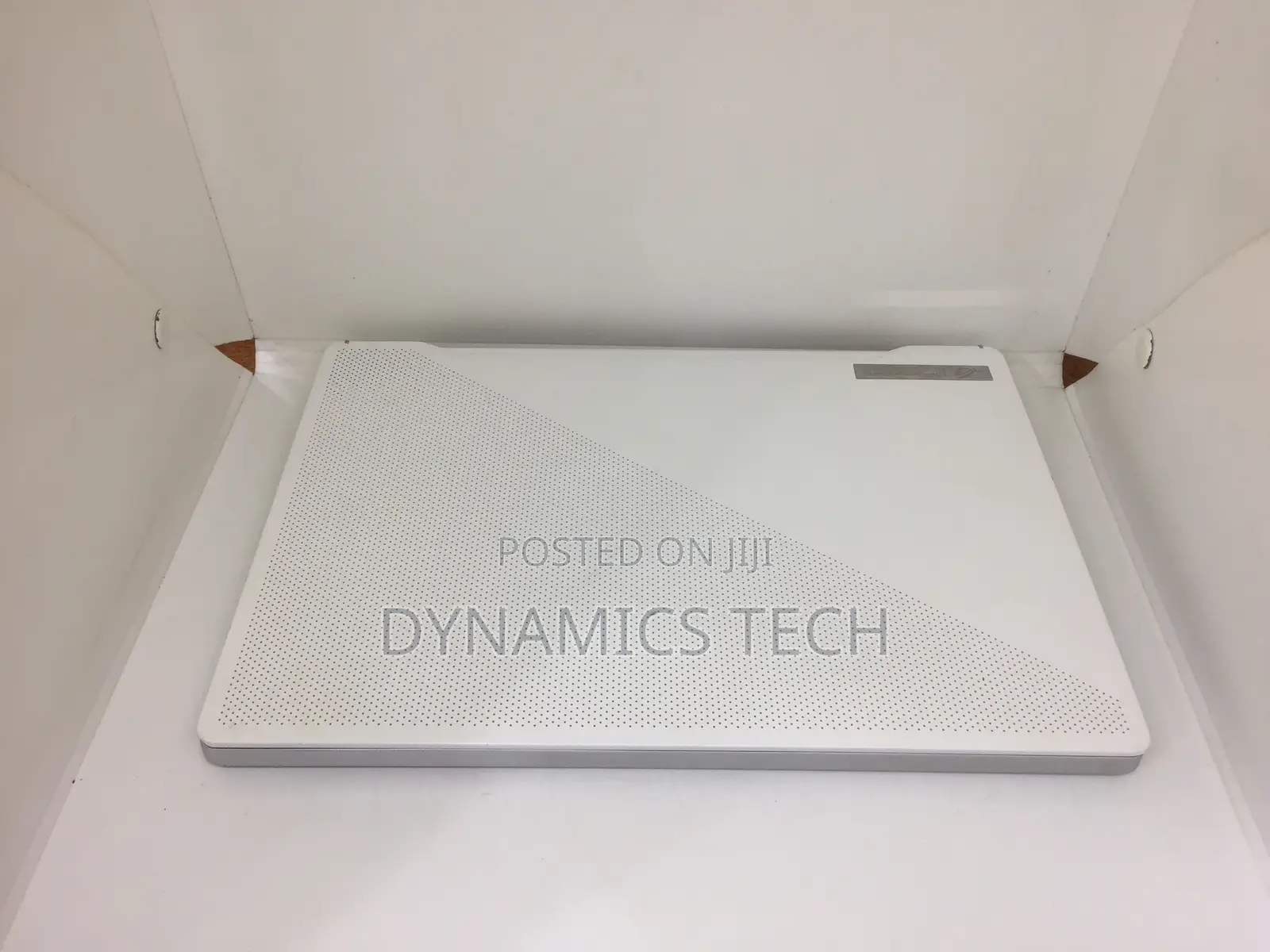 Laptop Asus ROG Zephyrus G14 16GB AMD Ryzen 9 SSD 1T