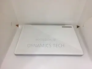 Laptop Asus ROG Zephyrus G14 16GB AMD Ryzen 9 SSD 1T