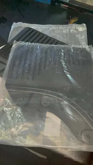 High Quality Certified Complete Brand New Rear Bumper Mudguard G63 020