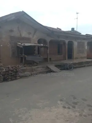 4bdrm Bungalow in Umuahia for sale