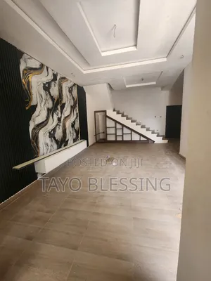 4bdrm Duplex in Zone B for rent