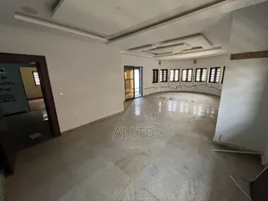 10bdrm Duplex in Garki 2 for rent
