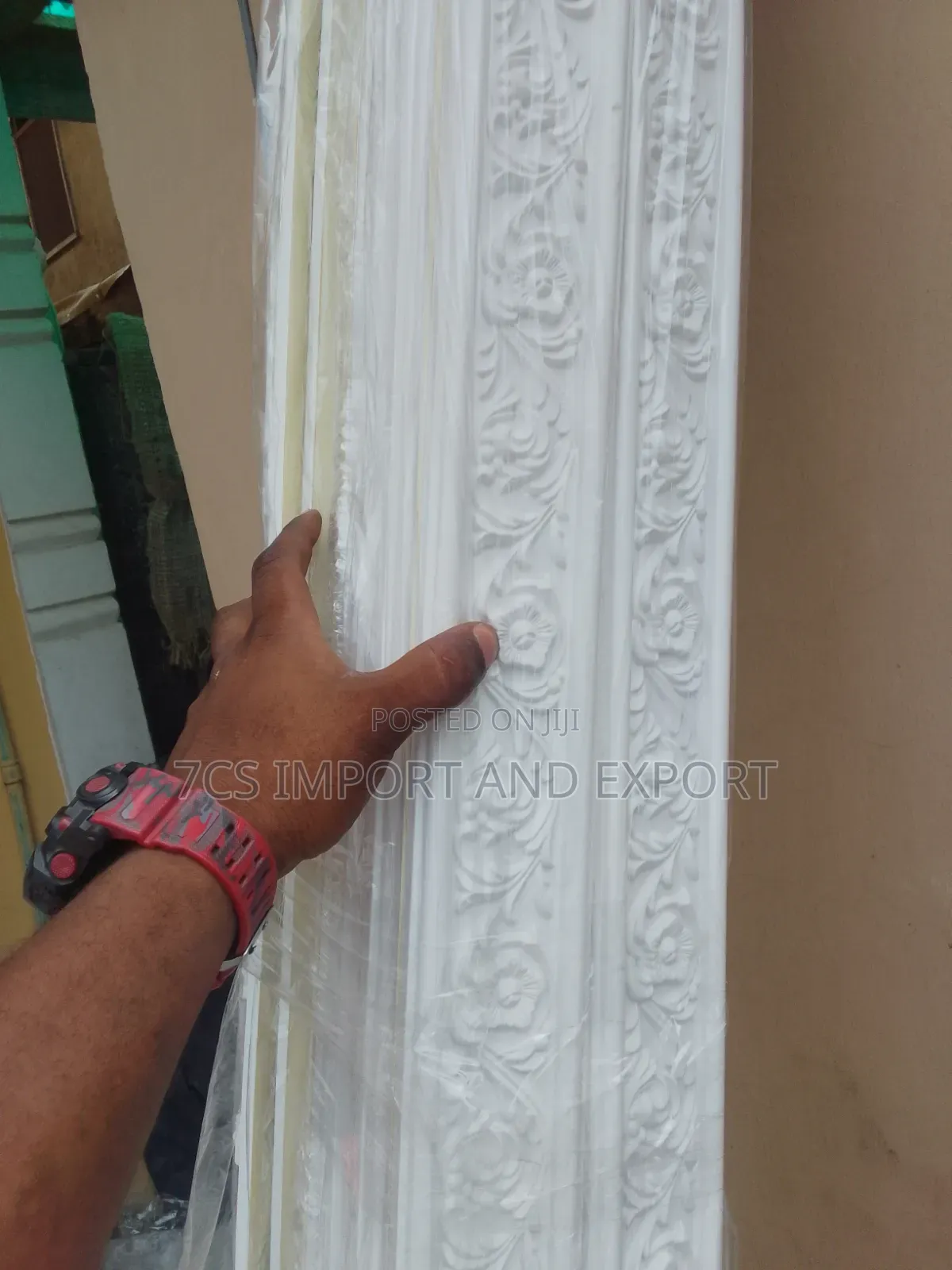 Foreign Cornice