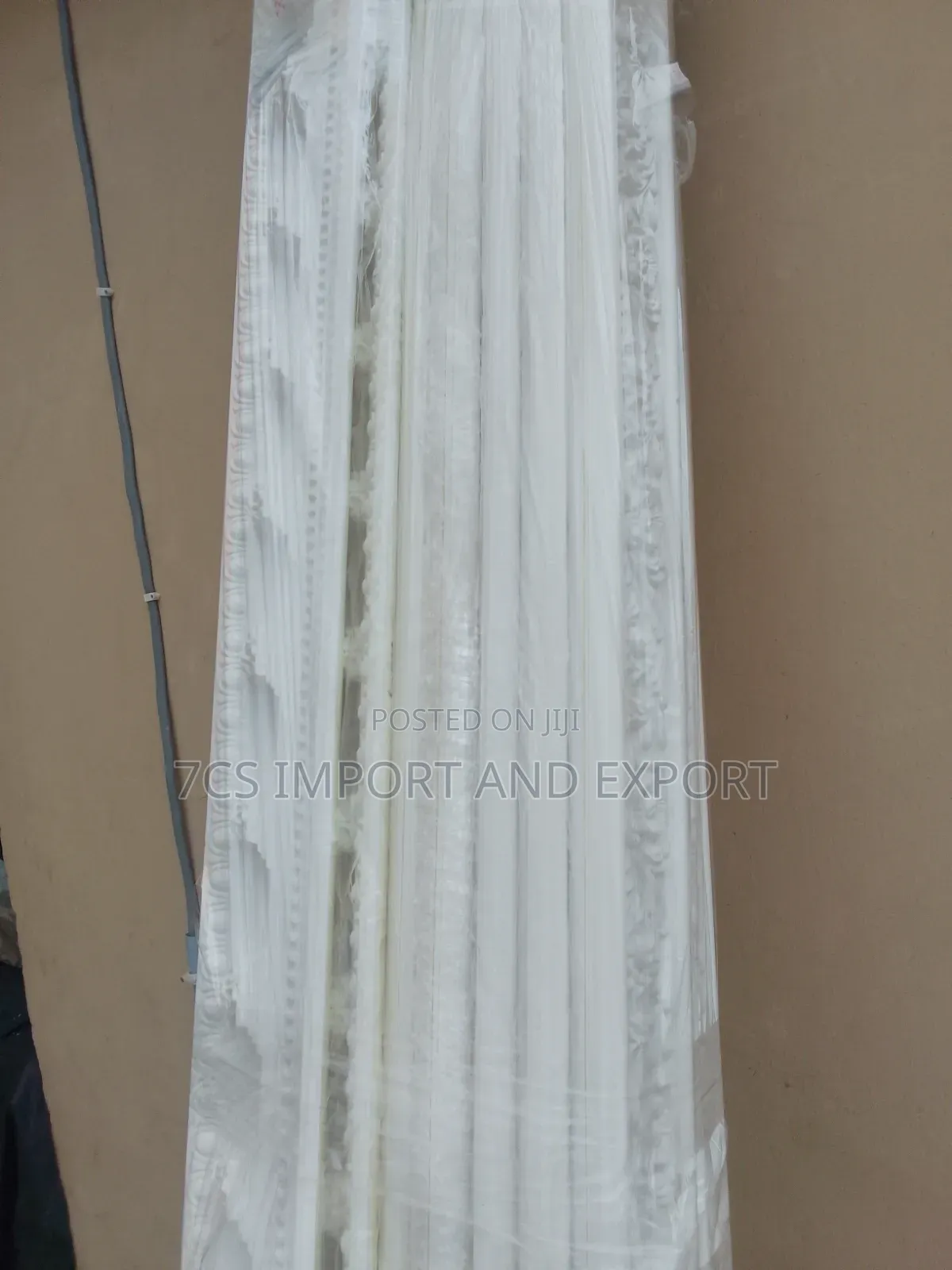 Foreign Cornice