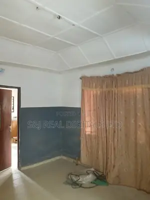 5bdrm Apartment in Kubwa for rent