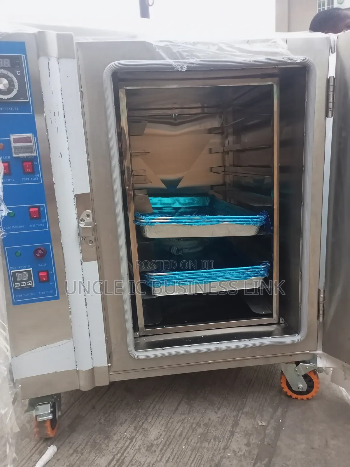 8 Trays Convection Oven