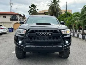 Toyota Tacoma TRD Off Road 2017 Black