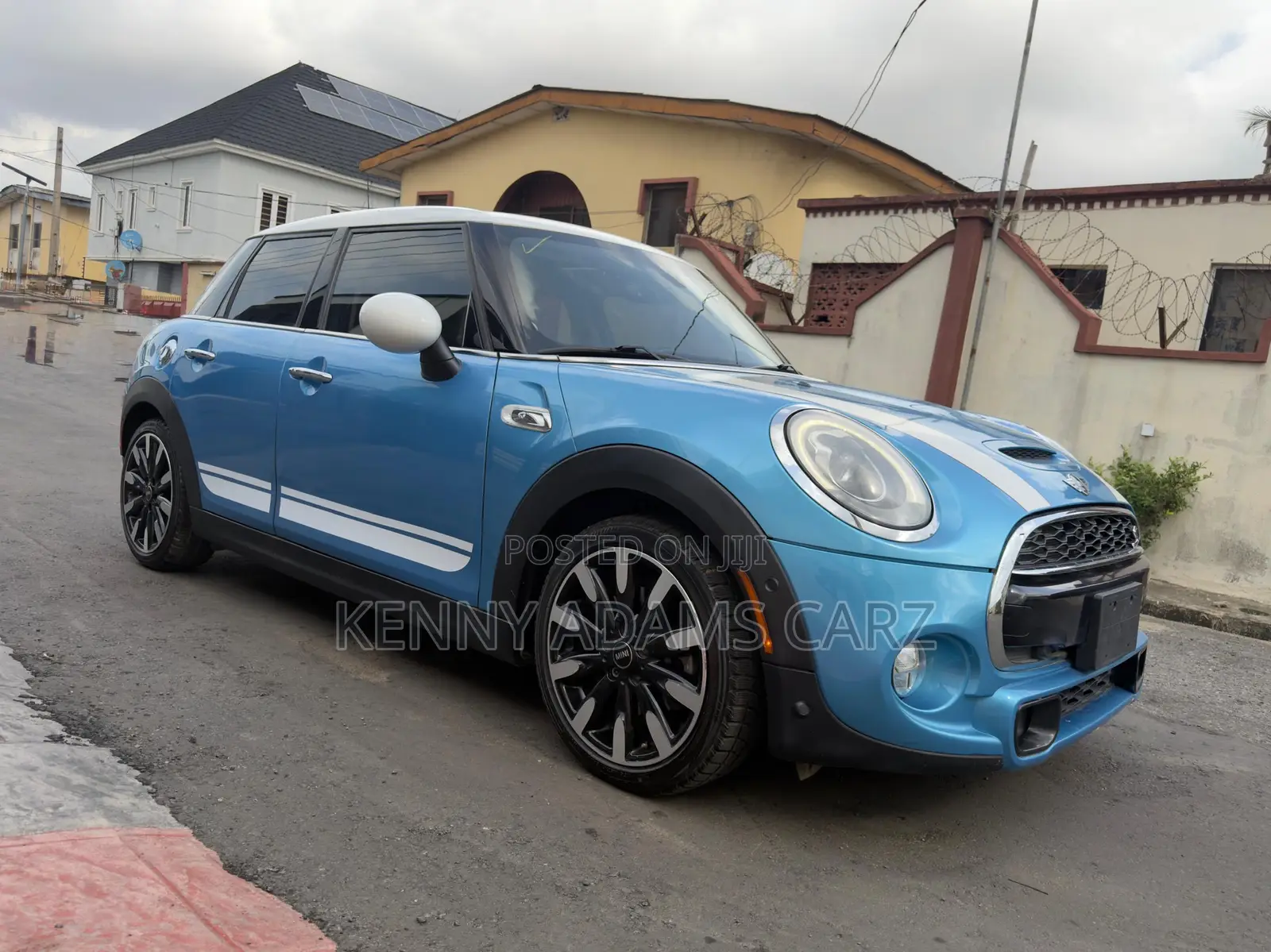 Mini Cooper 2016 Blue