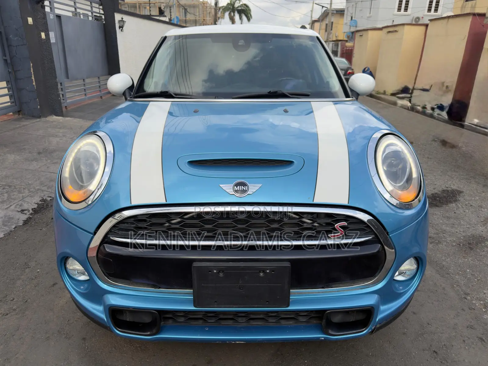 Mini Cooper 2016 Blue