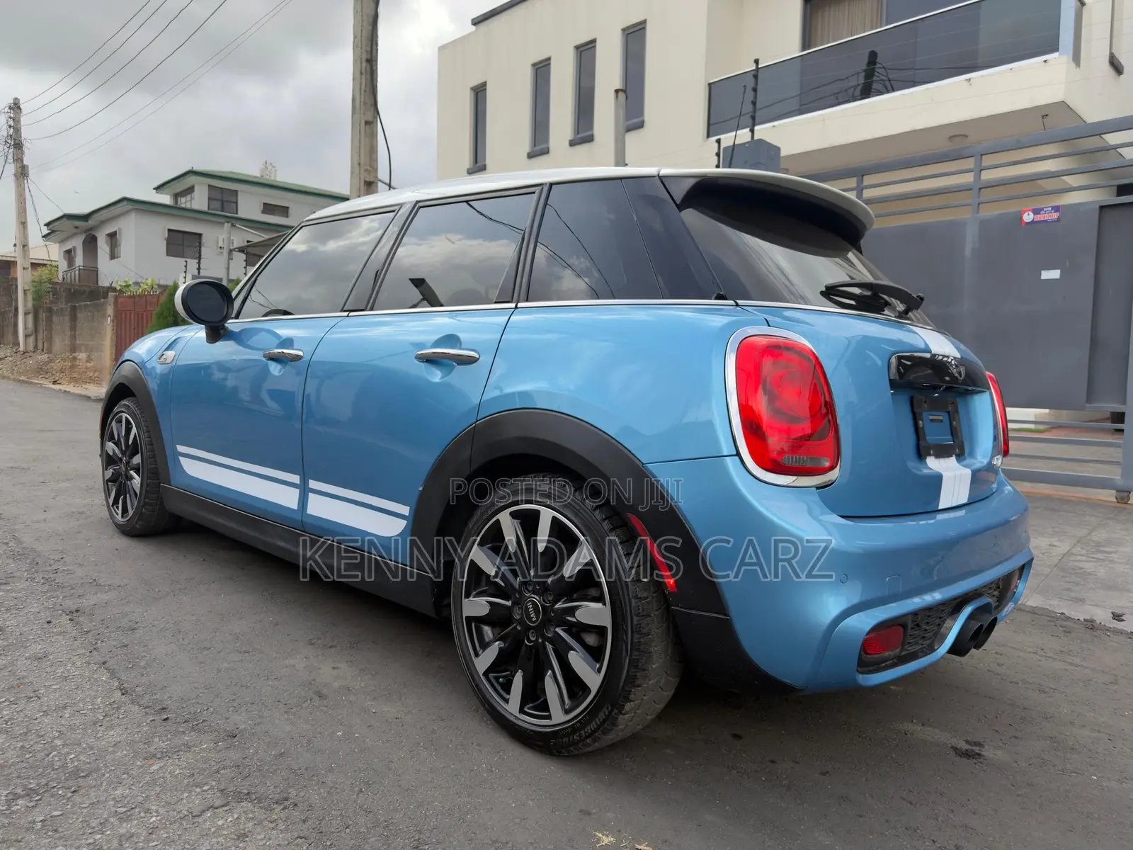 Mini Cooper 2016 Blue
