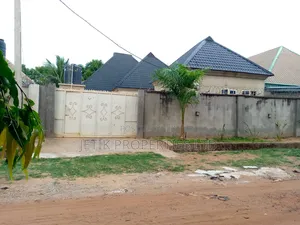 3bdrm Bungalow in George Akume Way, Makurdi for sale