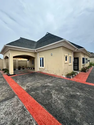 3bdrm Bungalow in Akobo for rent