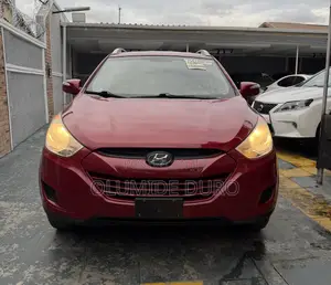 Hyundai Tucson 2012 Red