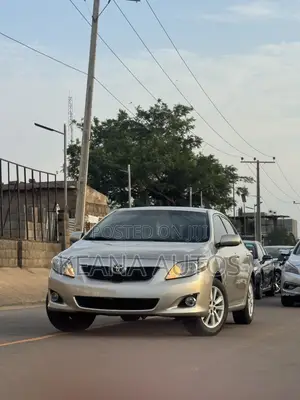Toyota Corolla 2010 Gold