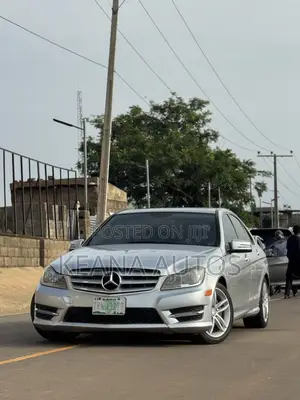 Mercedes-Benz C300 2013 Silver