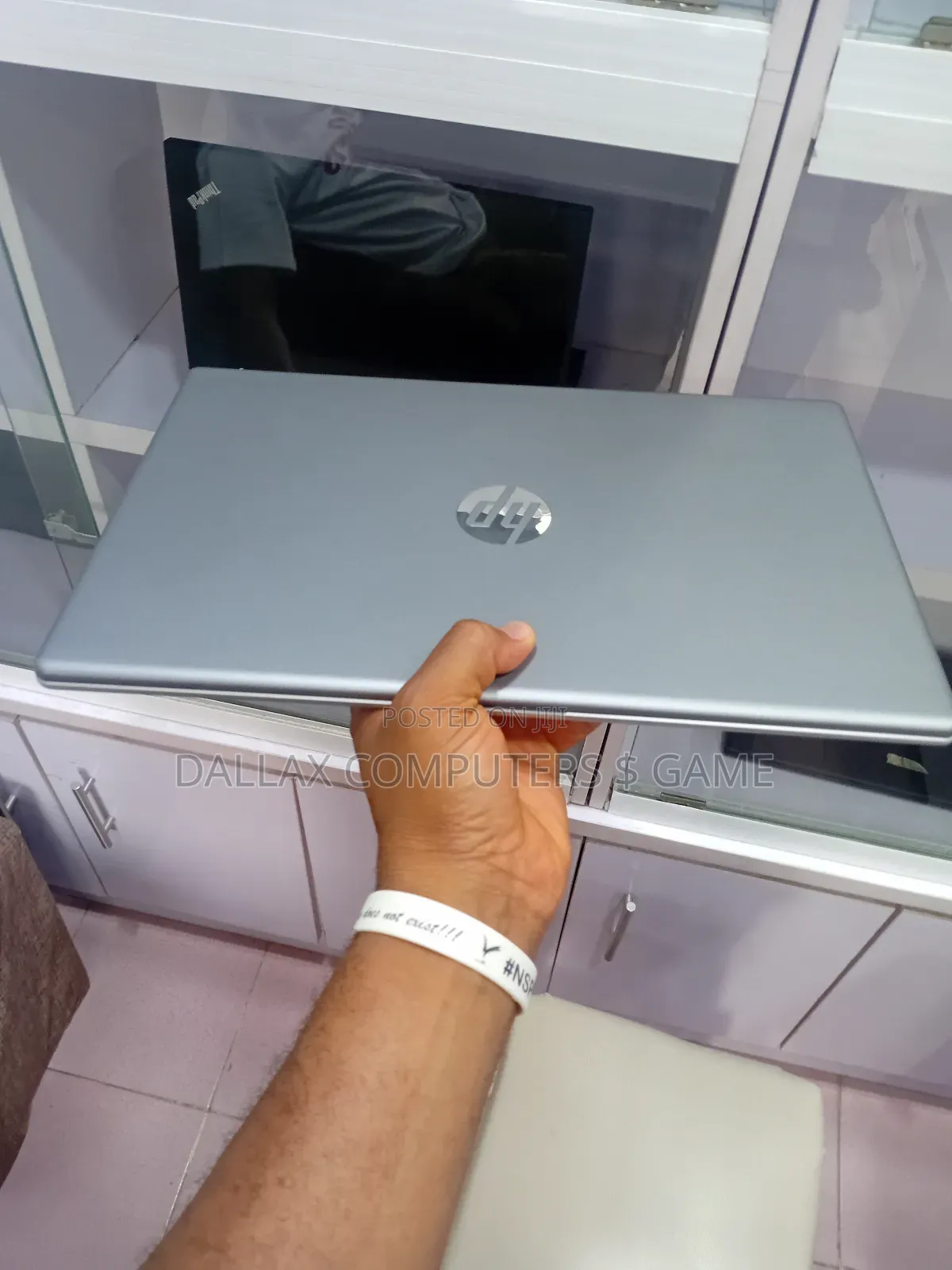 Laptop HP 250 G10 8GB Intel Core i5 SSD 512GB