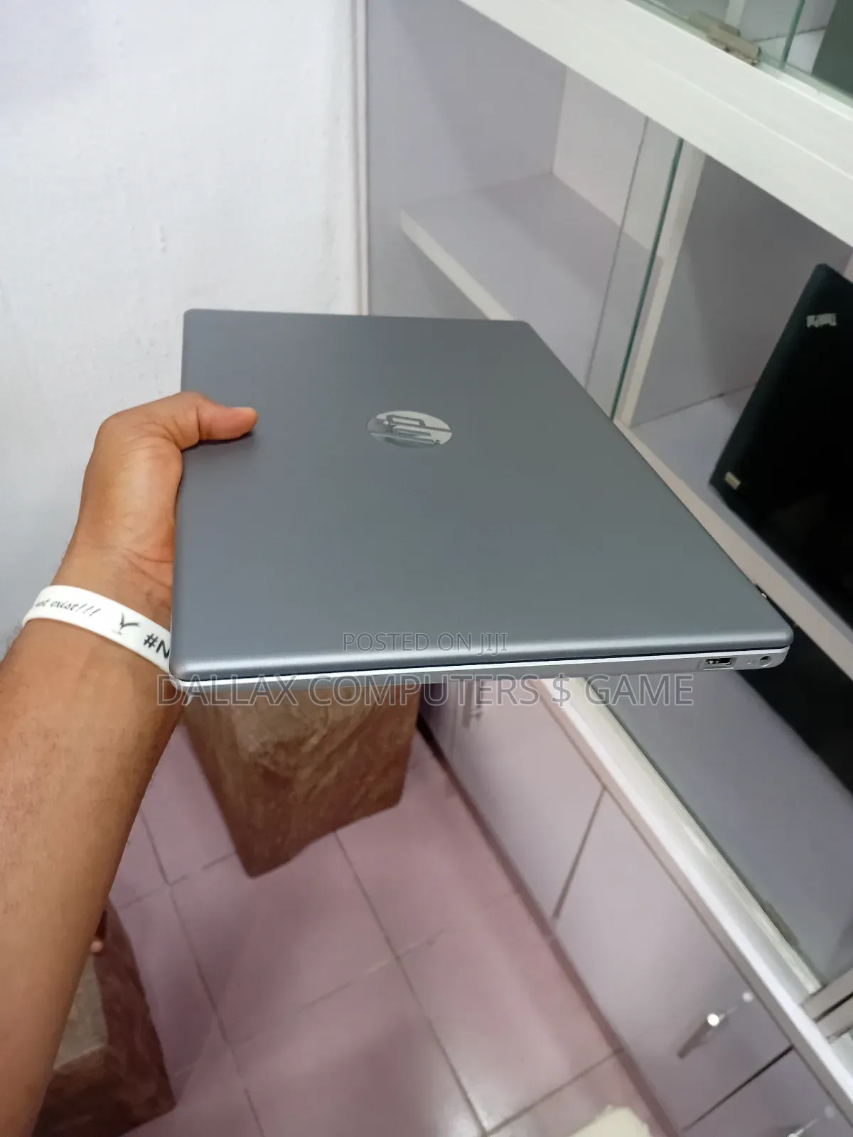 Laptop HP 250 G10 8GB Intel Core i5 SSD 512GB