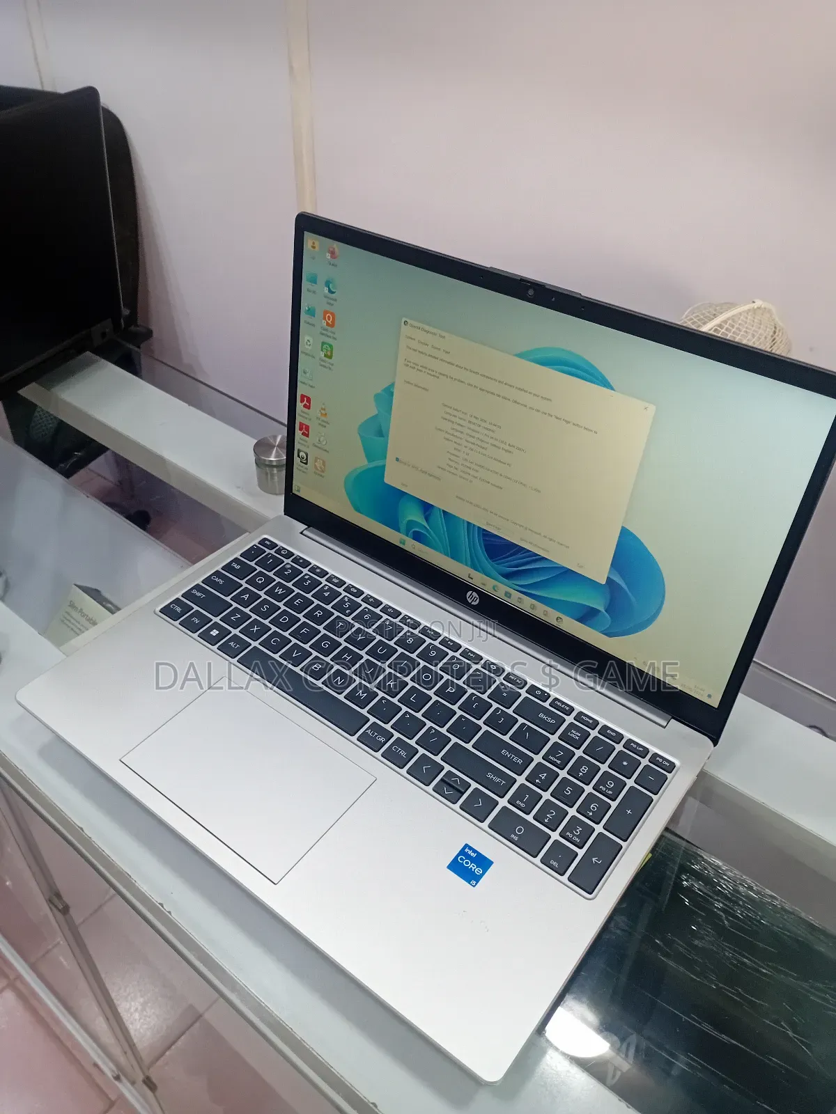 Laptop HP 250 G10 8GB Intel Core i5 SSD 512GB