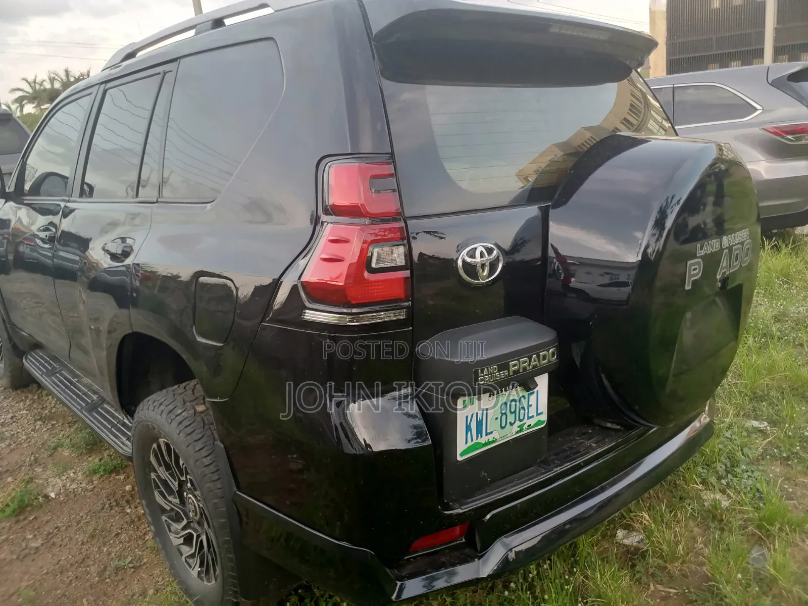 Toyota Land Cruiser Prado 2011 Black
