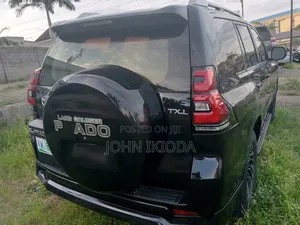 Toyota Land Cruiser Prado 2011 Black