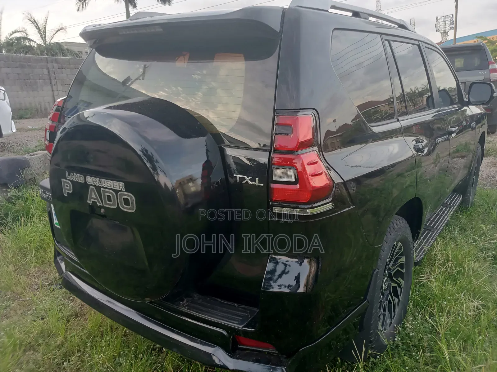 Toyota Land Cruiser Prado 2011 Black