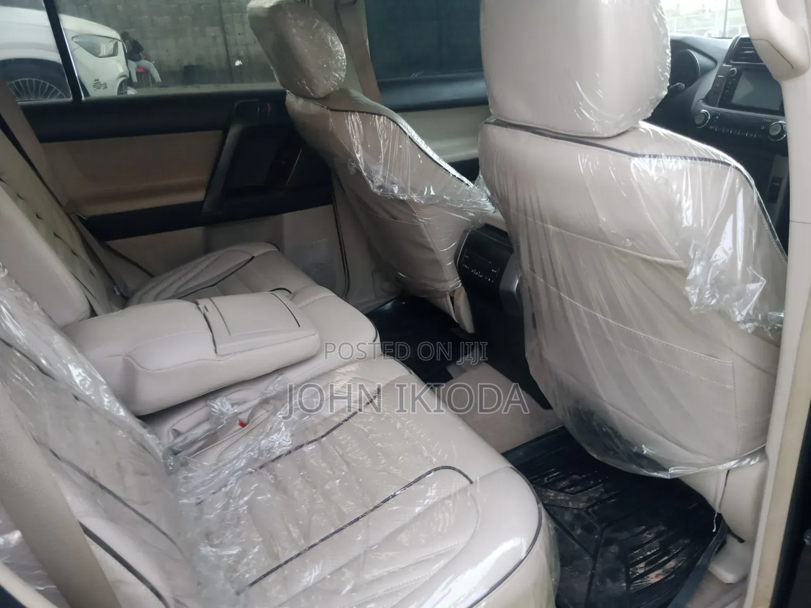 Toyota Land Cruiser Prado 2011 Black