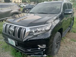 Toyota Land Cruiser Prado 2011 Black