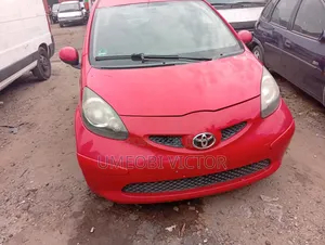 Toyota Aygo 2005 Red