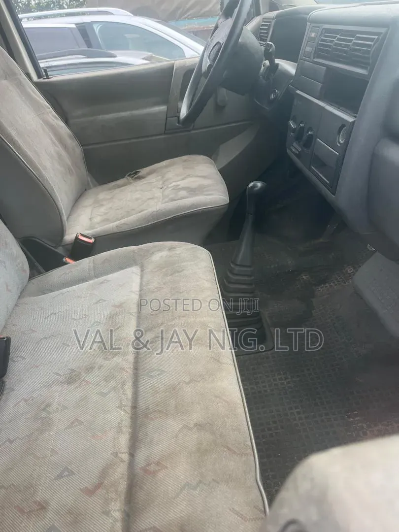 Volkswagen Transporter 2000 White