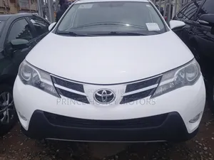 Toyota RAV4 LE 4dr SUV AWD (2.5L 4cyl 6A) 2014 White